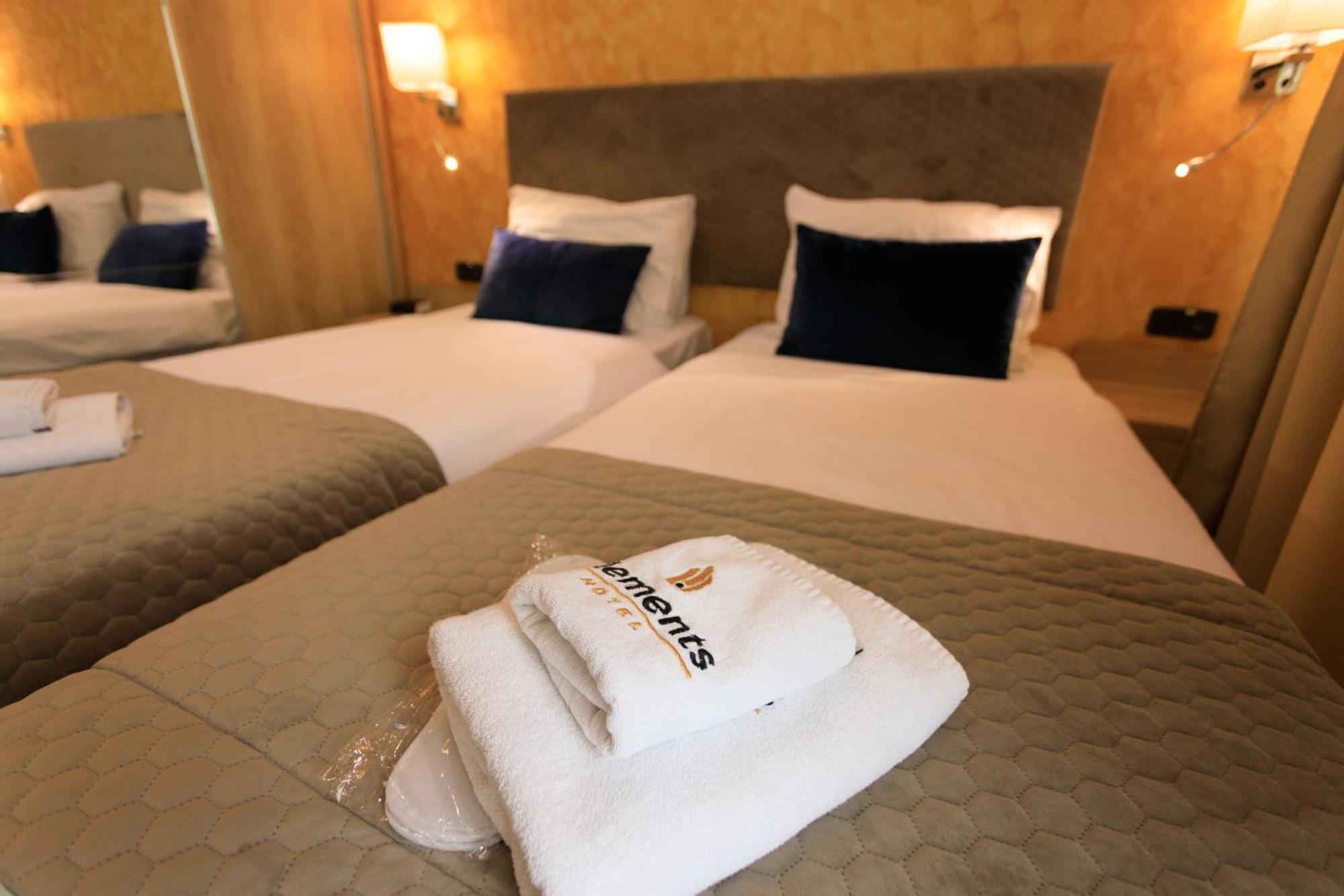 Hotel Elements Нови пазар Екстериор снимка